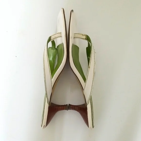 Nine West kitten heel size 6.5 thong sandal - Picture 2 of 5